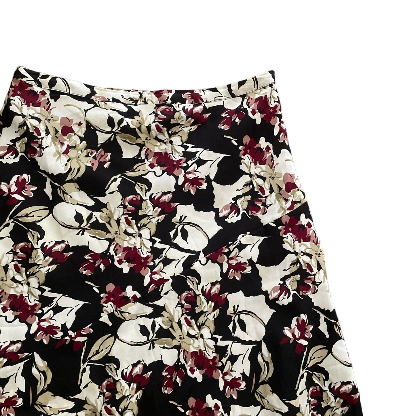 90s Black Floral Patterned Flutter Skirt 16